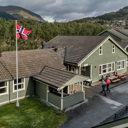 Forde Gjestehus Og Camping Екстер'єр фото