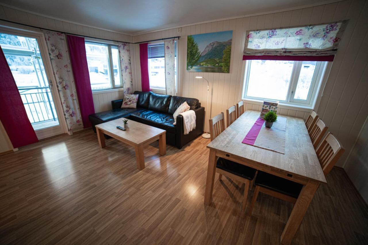 Forde Gjestehus Og Camping Екстер'єр фото