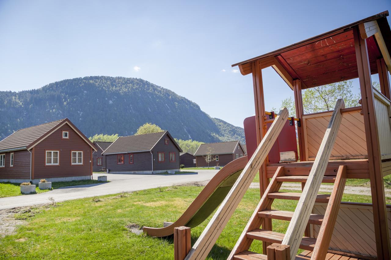 Forde Gjestehus Og Camping Екстер'єр фото